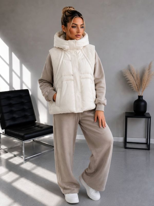 Жіноча жилетка з капюшоном, молочний, 48-52 (M-L) (арт.7086YK)